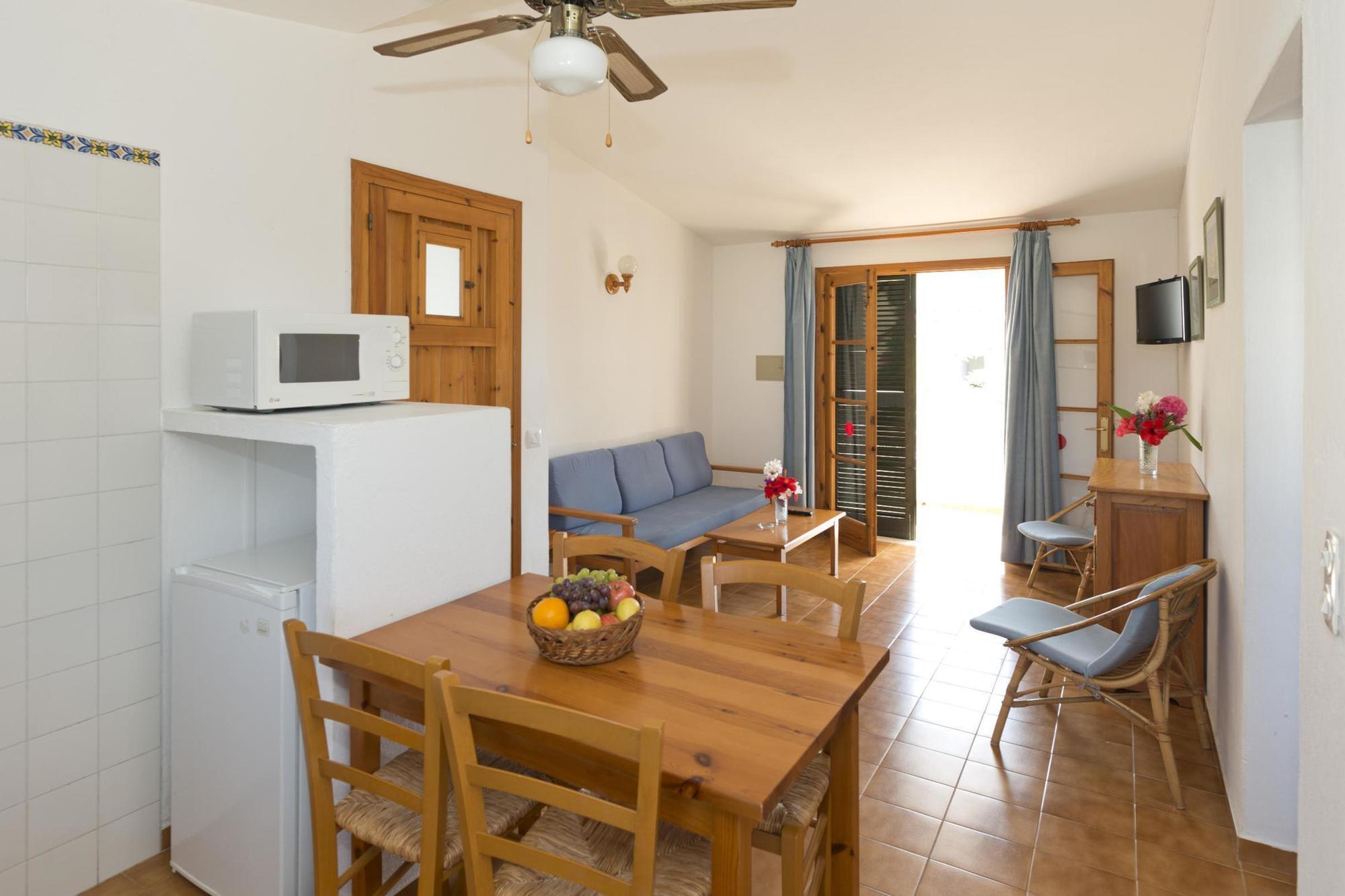 Apartamentos Sa Caleta Dış mekan fotoğraf